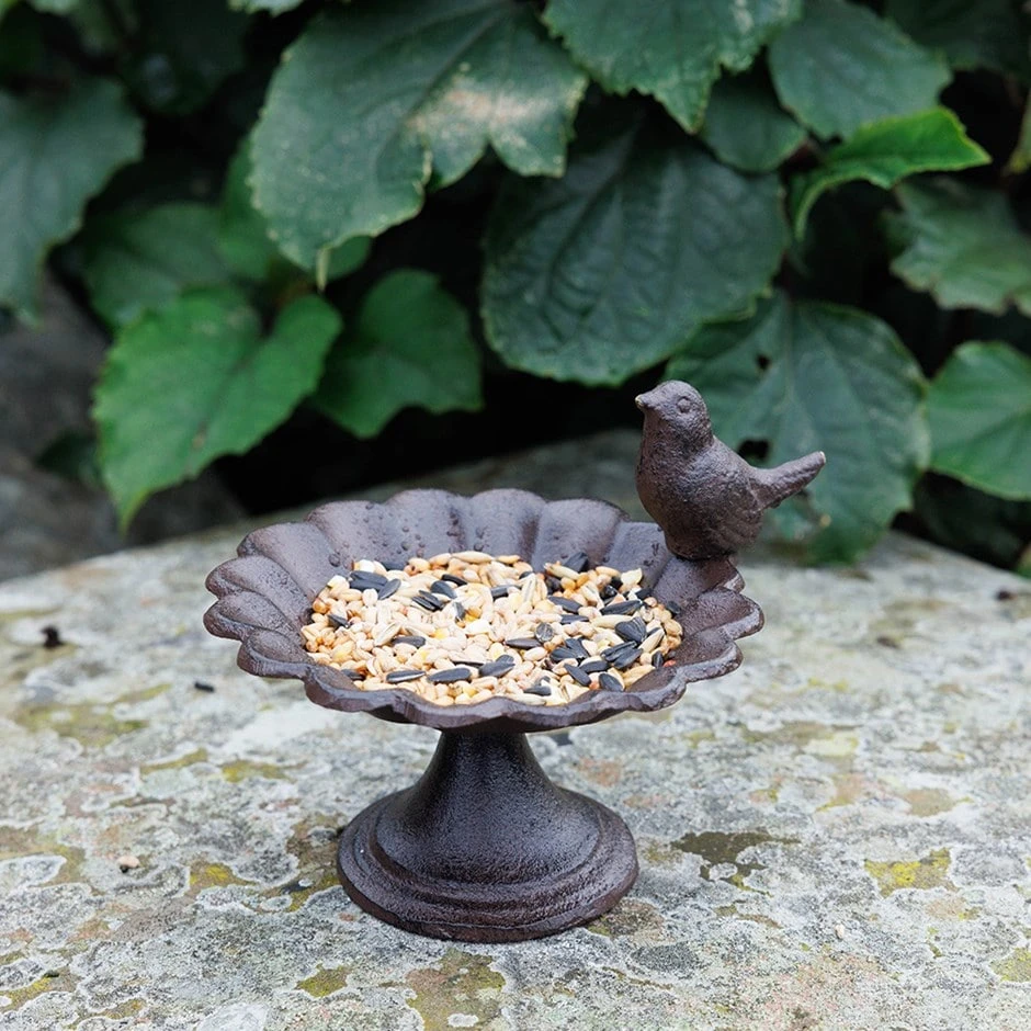 Bird Bath With Bird 1 Bird Bath With Bird