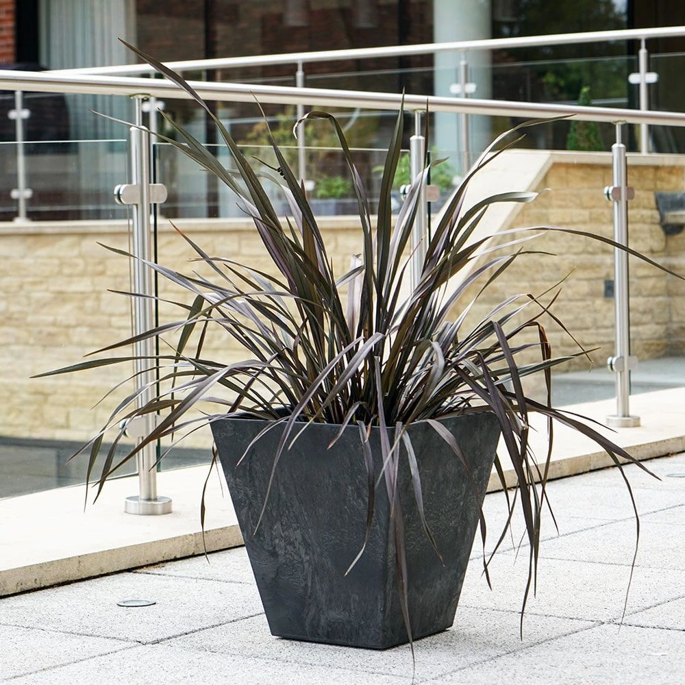 Tapered Plant Pot - Black 2 Tapered Plant Pot - Black - Image 2